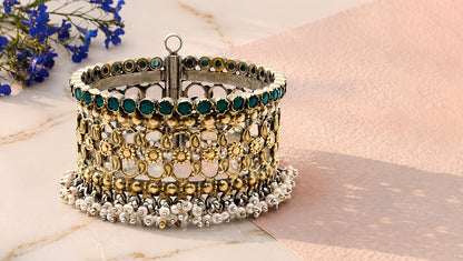 Vividh- Stunning Silver Hena Bracelet