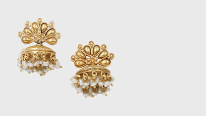 Eternal Grace: Sangeeta Boochra Handcrafted Silver Earrings