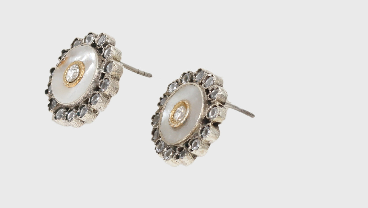 Elegant Simplicity: Silver Handmade Stud Earrings