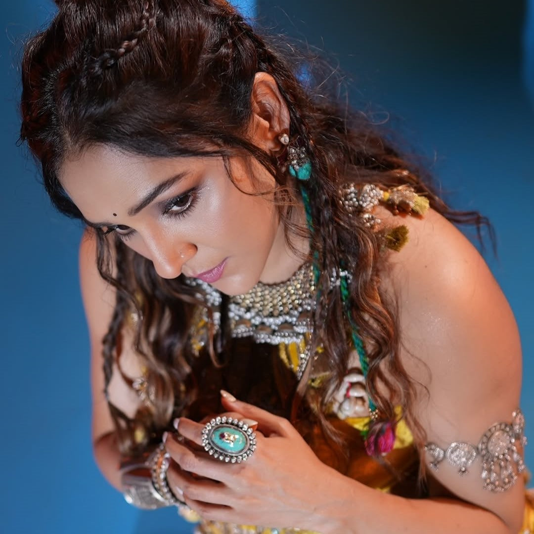 Neeti Mohan In Sangeeta Boochra Silver Jewellery Collection