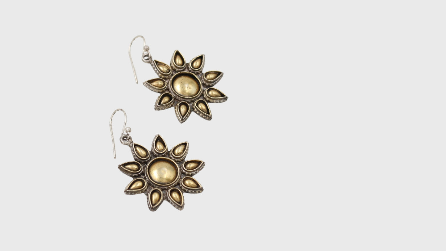 Timeless Splendor: Sangeeta Boochra Silver Handcrafted Earrings