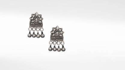 Sangeeta Boochra Silver Oxidized Handcrafted Earring