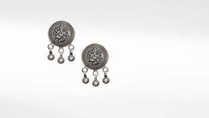 Sangeeta Boochra Silver Earring