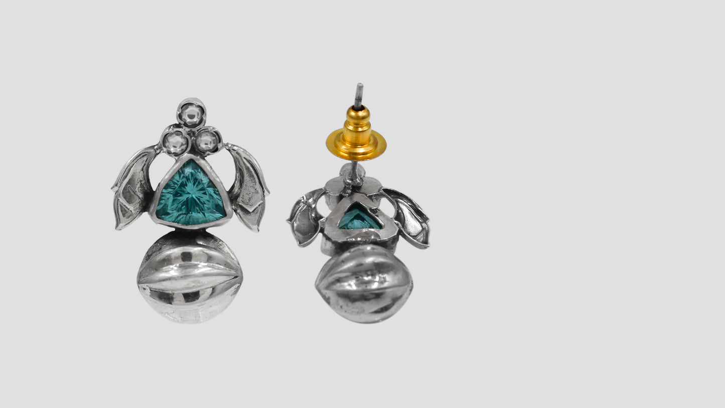 Sangeeta Boochra Silver Earrings – Aqua Elegance