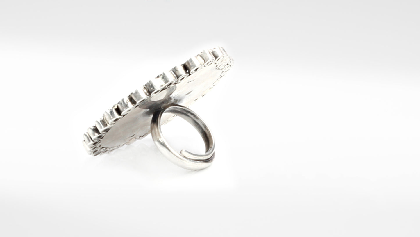 Sangeeta Boochra Silver Ring