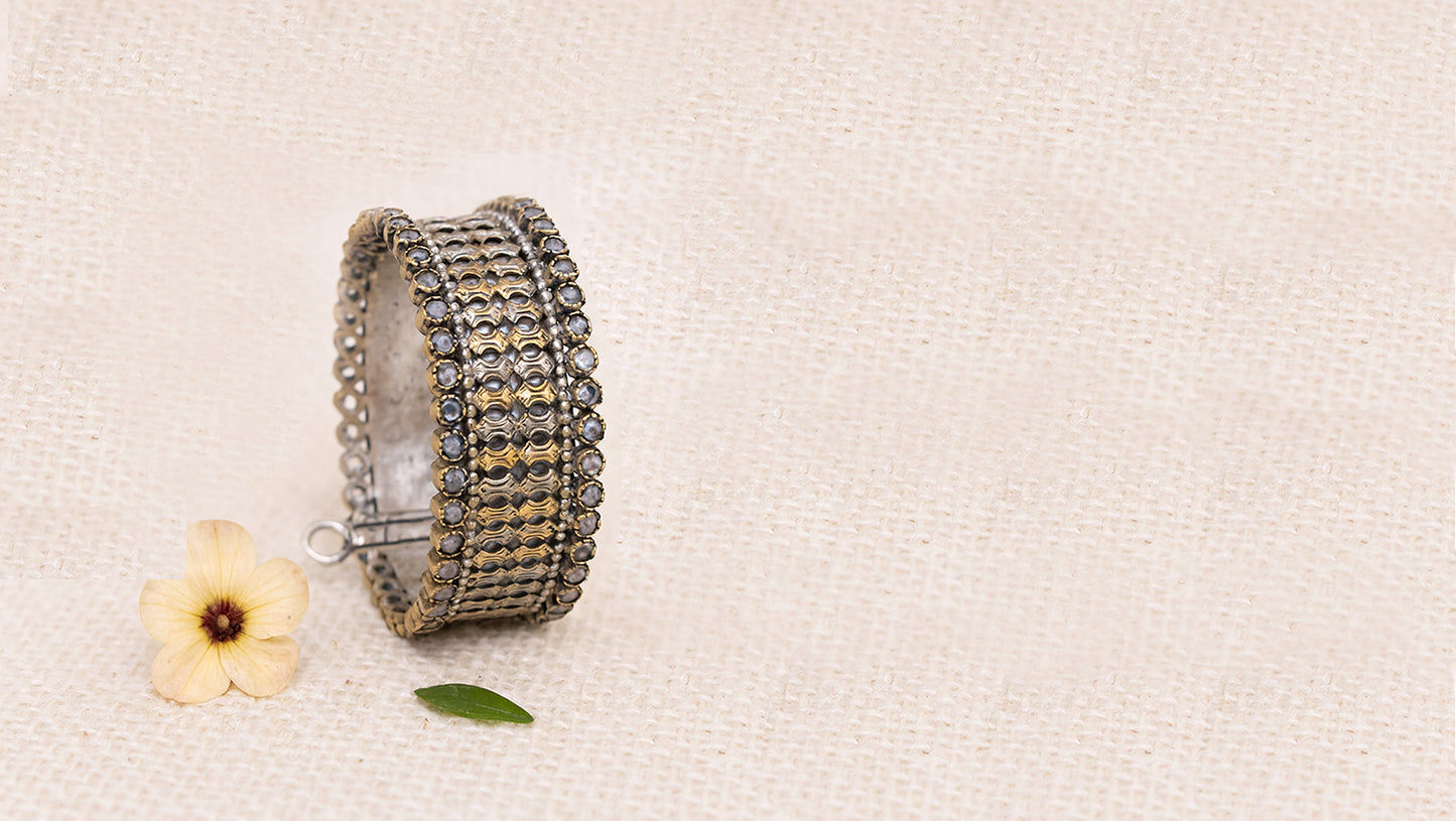 Heritage-Inspired Silver Bangle | Sangeeta Boochra Jewellery
