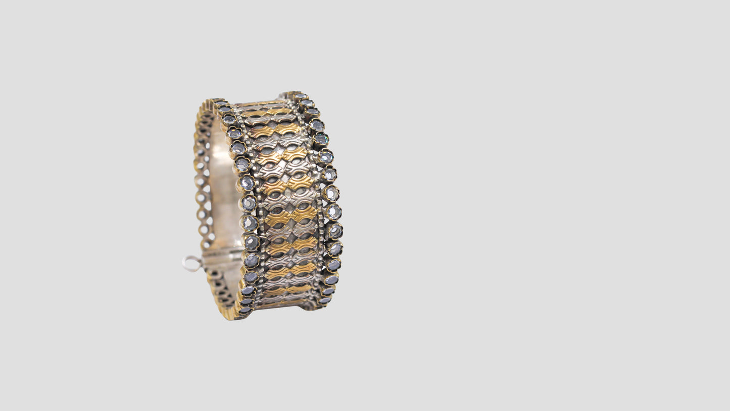 Heritage-Inspired Silver Bangle | Sangeeta Boochra Jewellery