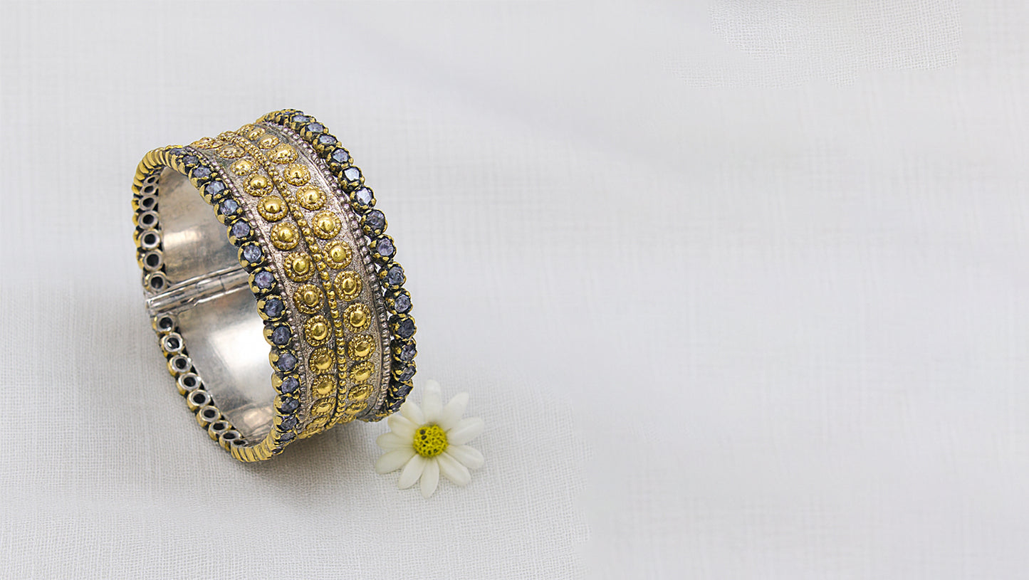 Heritage-Inspired Silver Bangle with Handcrafted Detailing | Sangeeta Boochra