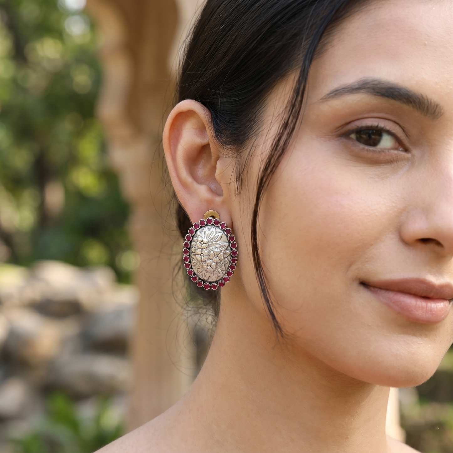 Sangeeta Boochra Traditional Kundan Oval Earrings with Floral Motif