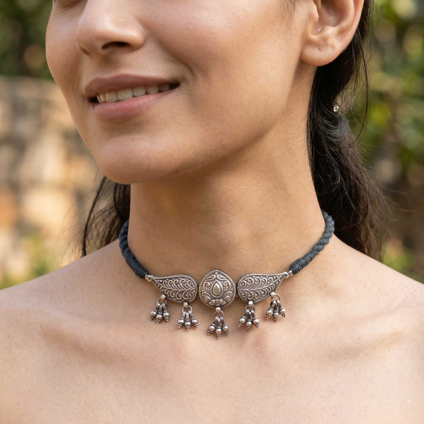 Handcrafted Oxidised Silver Choker – Sangeeta Boochra