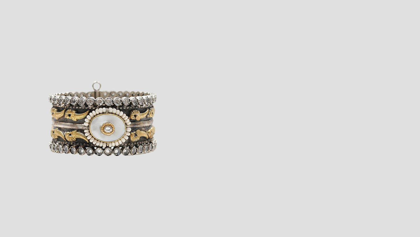 Golden Grace: Ornate Silver and Gold-Toned Bangle by Sangeeta Boochra