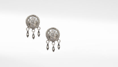 Sangeeta Boochra Silver Earring