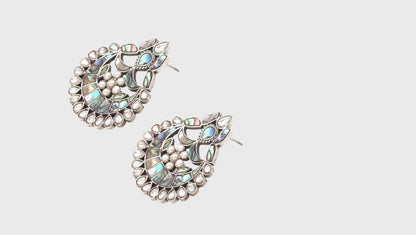 Ornate Craftsmanship: Sangeeta Boochra Silver Handcrafted Elegance