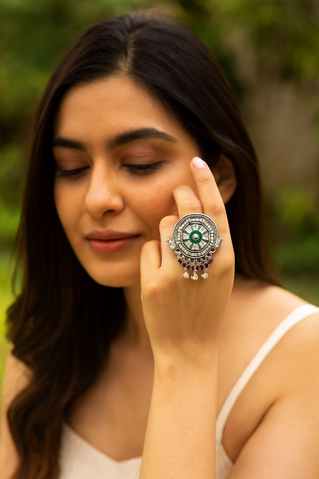 Sangeeta Boochra Traditional Silver Kundan Ring with Pearls