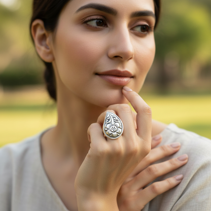 Sangeeta Boochra Vintage Paisley Motif Silver Ring