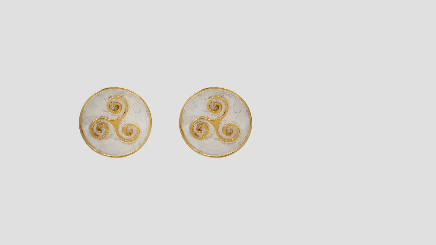 Sangeeta Boochra Minimal Dual Tone Statement Studs