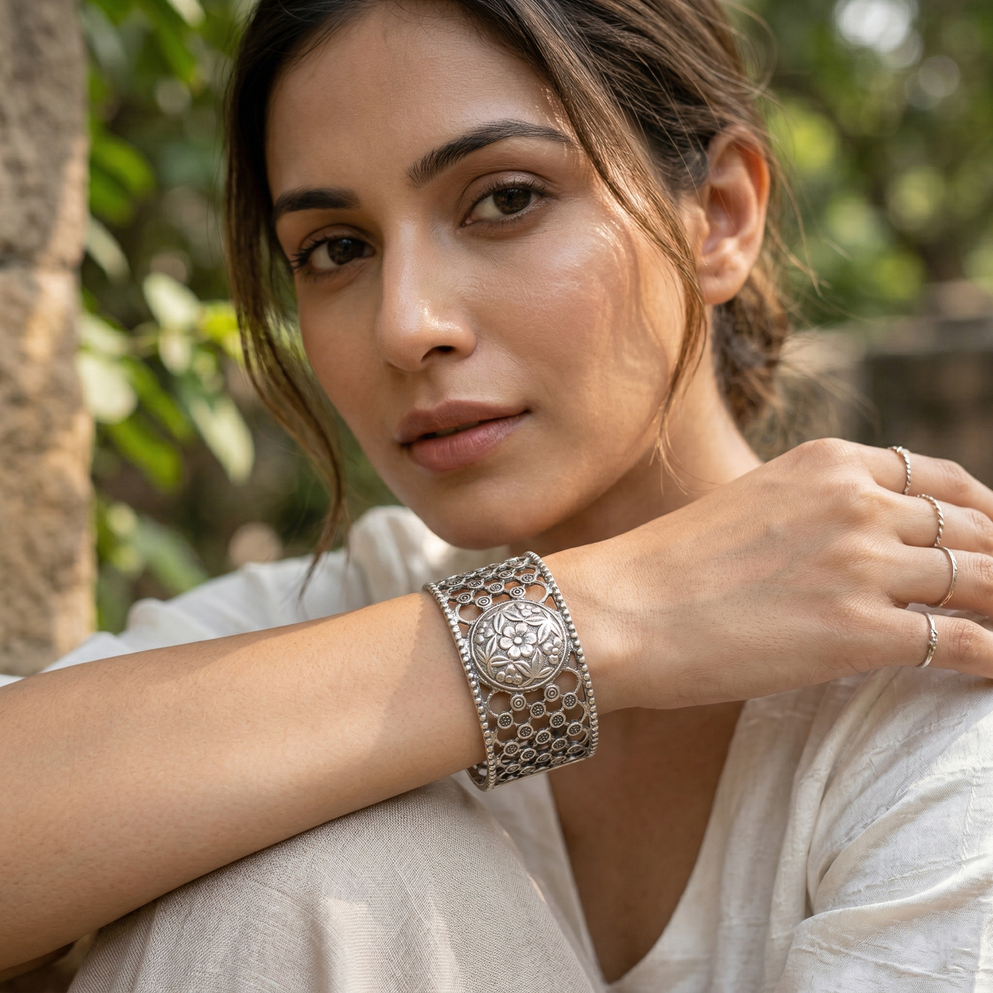 Sangeeta Boochra Heritage Floral Motif Silver Bangle