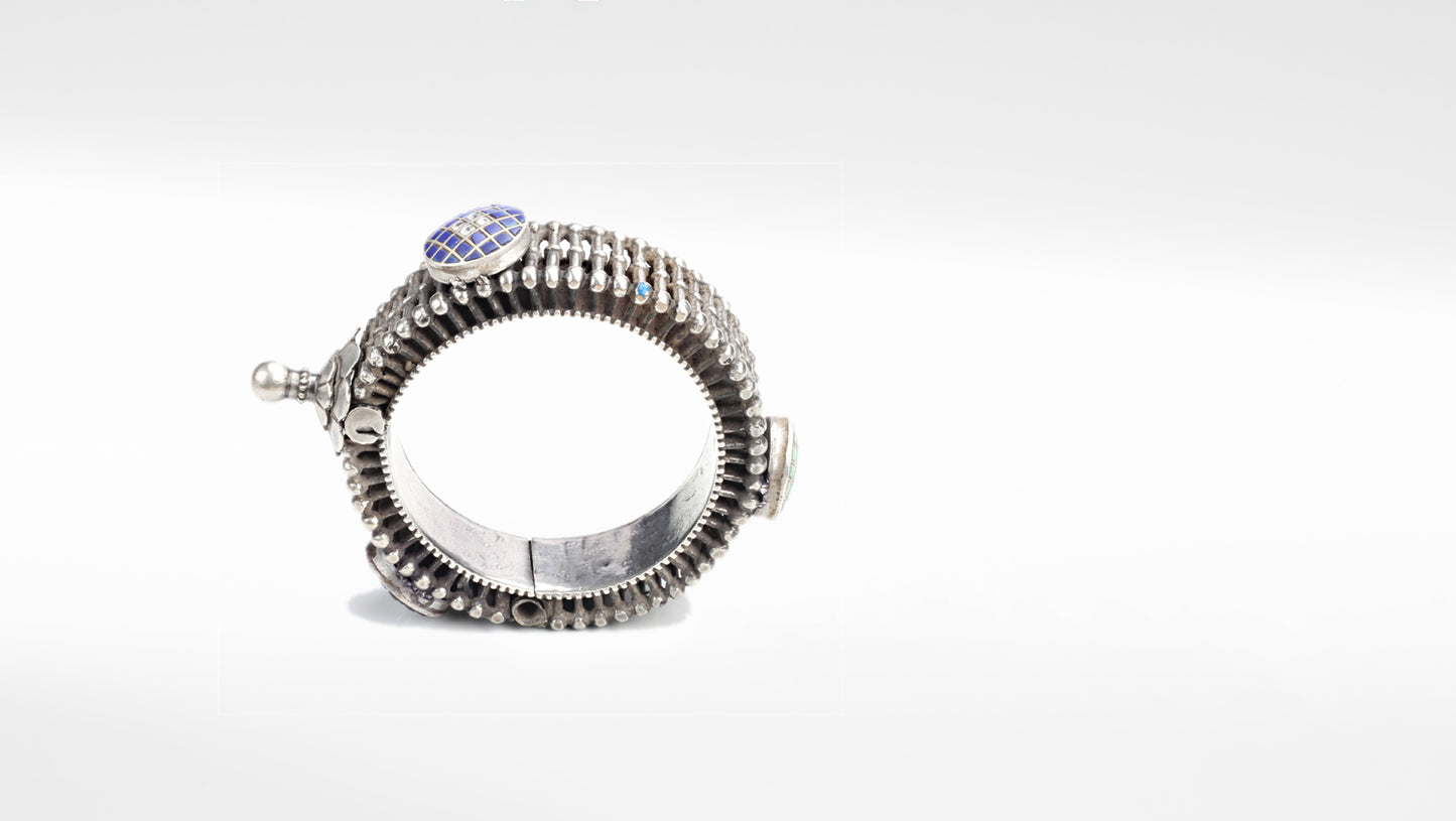 Sangeeta Boochra Silver Bangle