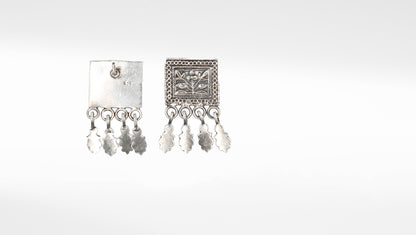 Sangeeta Boochra Silver Oxidized Handcrafted Earring