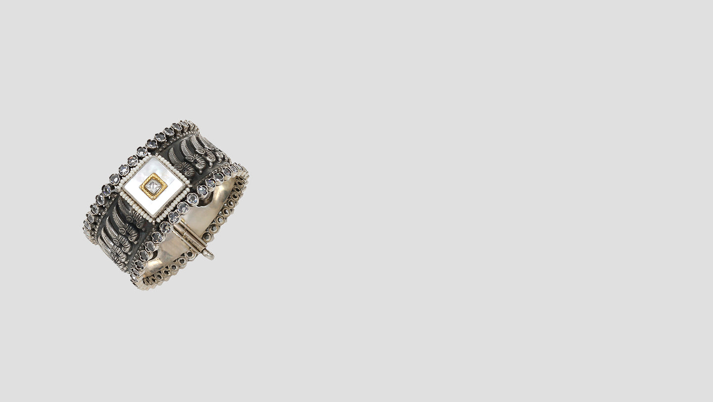 Regal Splendor: Sangeeta Boochra Handcrafted Silver Bangle