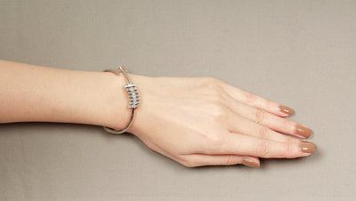 Johi  Silver Openable Bracelet