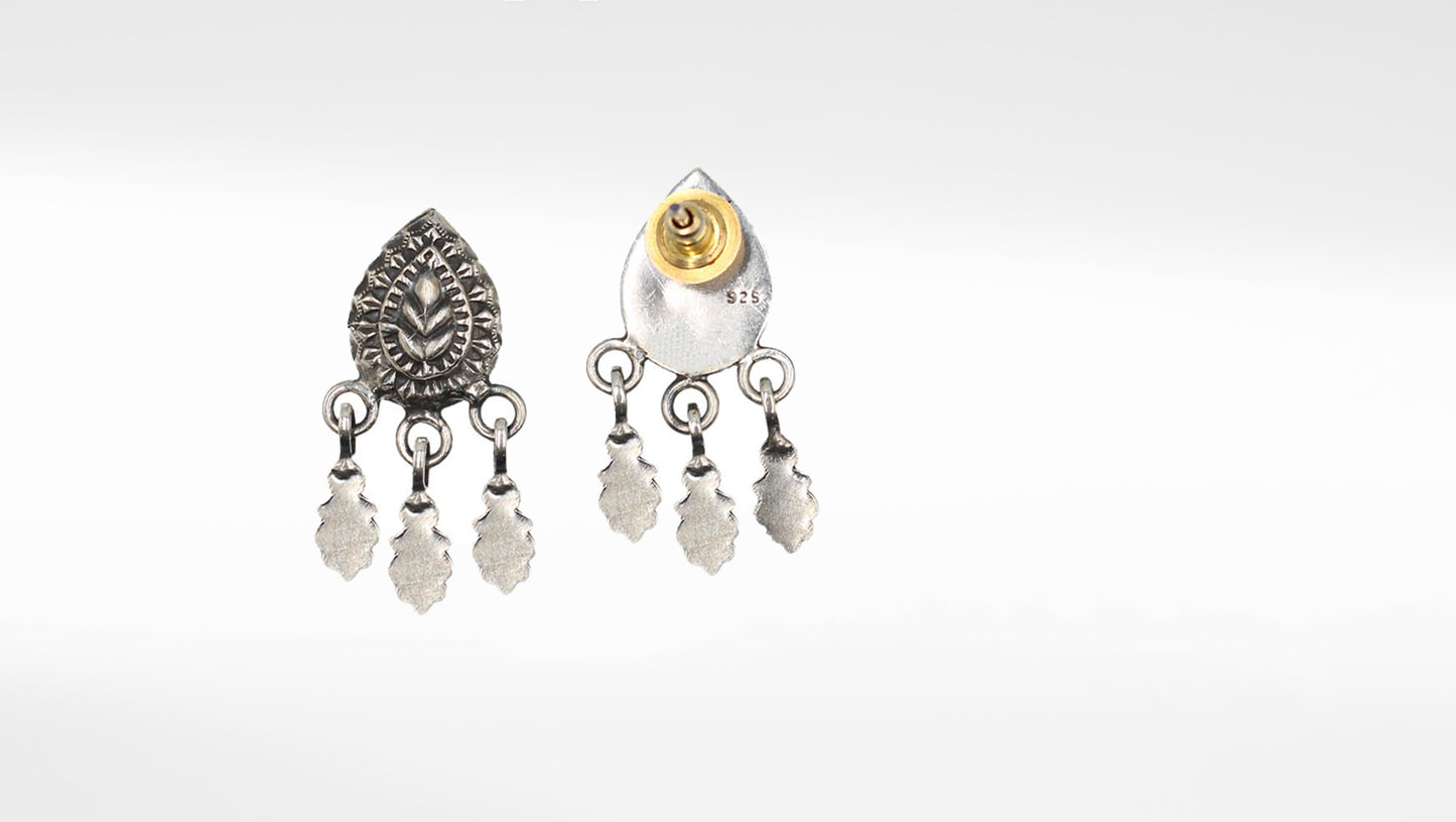 Sangeeta Boochra Silver Oxidized Handcrafted Earring