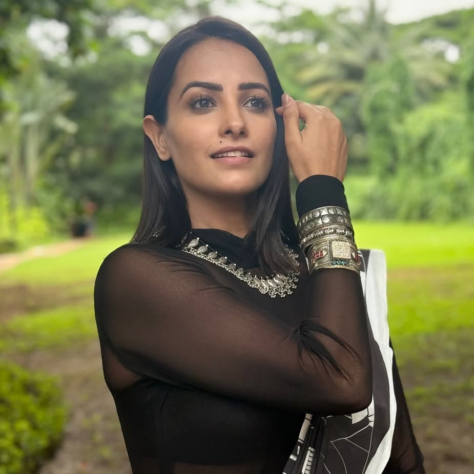 Anita Hassanandani in Heritage Silver by Sangeeta Boochra