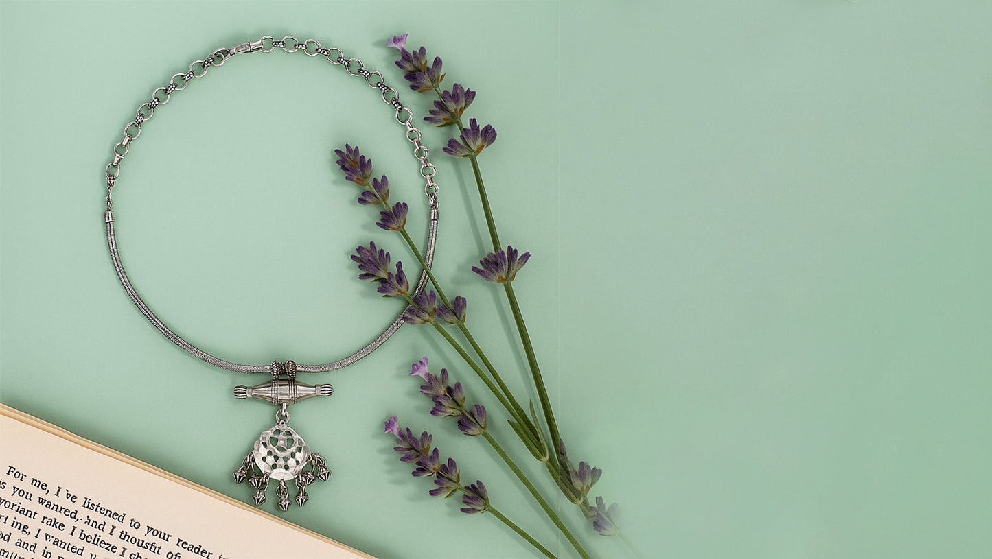 Timeless Elegance: Sangeeta Boochra Silver Statement Necklace