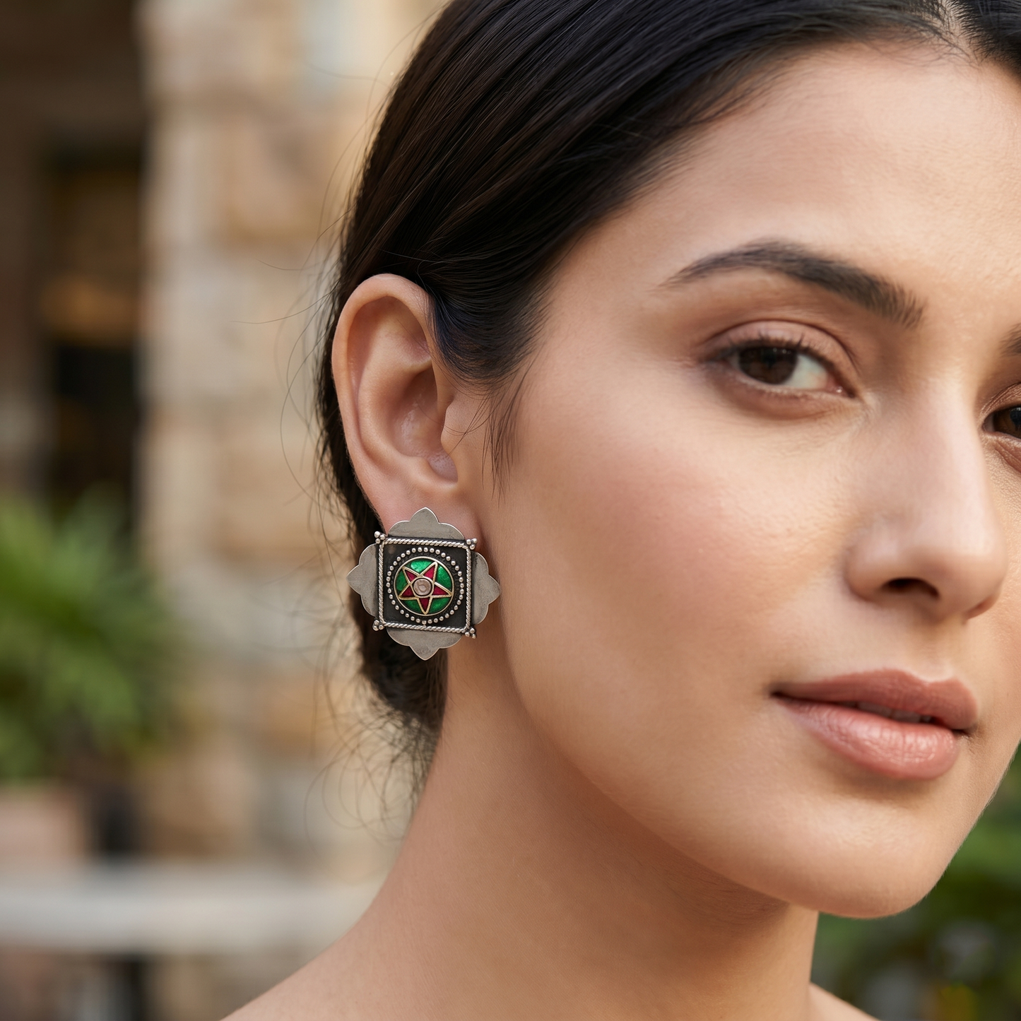Sangeeta Boochra Handcrafted Oxidised Silver Kundan  Studs