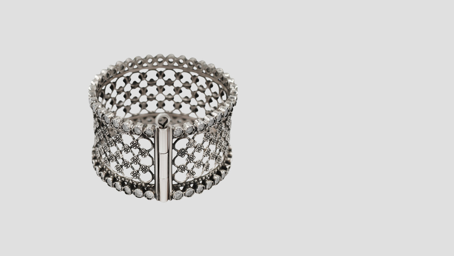 Sangeeta Boochra Everyday Luxe Oxidised Bangle