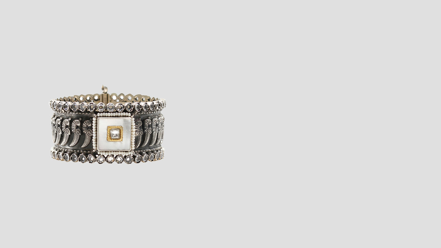 Regal Splendor: Sangeeta Boochra Handcrafted Silver Bangle