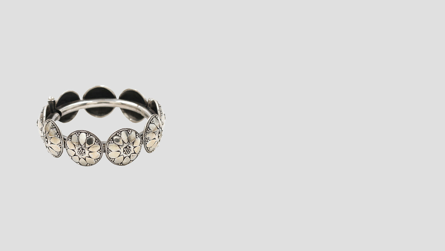 Timeless Beauty: Sangeeta Boochra Floral Silver Bangle