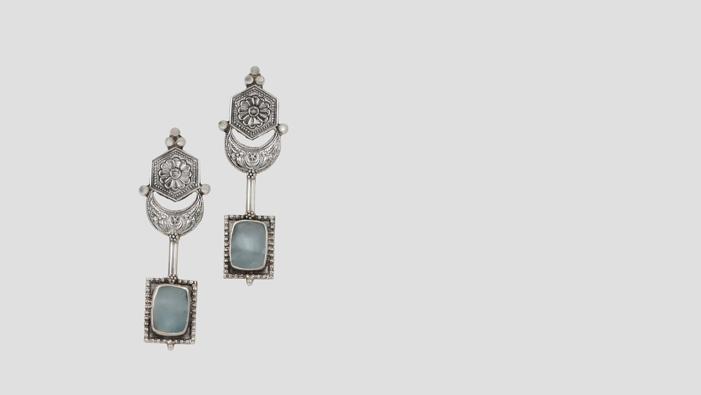 "Effortless Elegance: Sangeeta Boochra Silver Handcrafted Earrings "