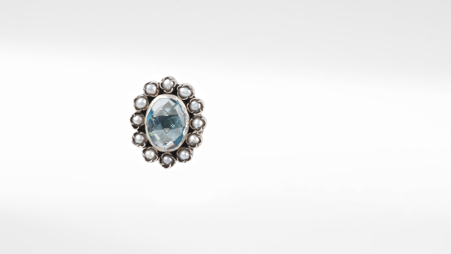 Sangeeta Boochra Silver Ring