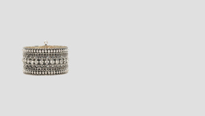 Majestic Elegance: Sangeeta Boochra Vintage Silver Bracelet