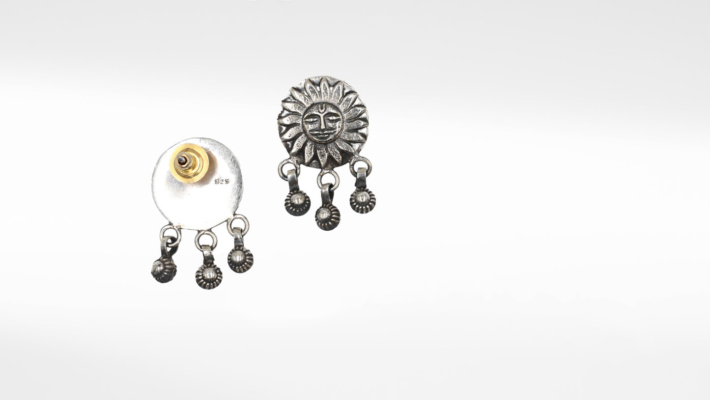 Sangeeta Boochra Silver Oxidized Handcrafted Earring