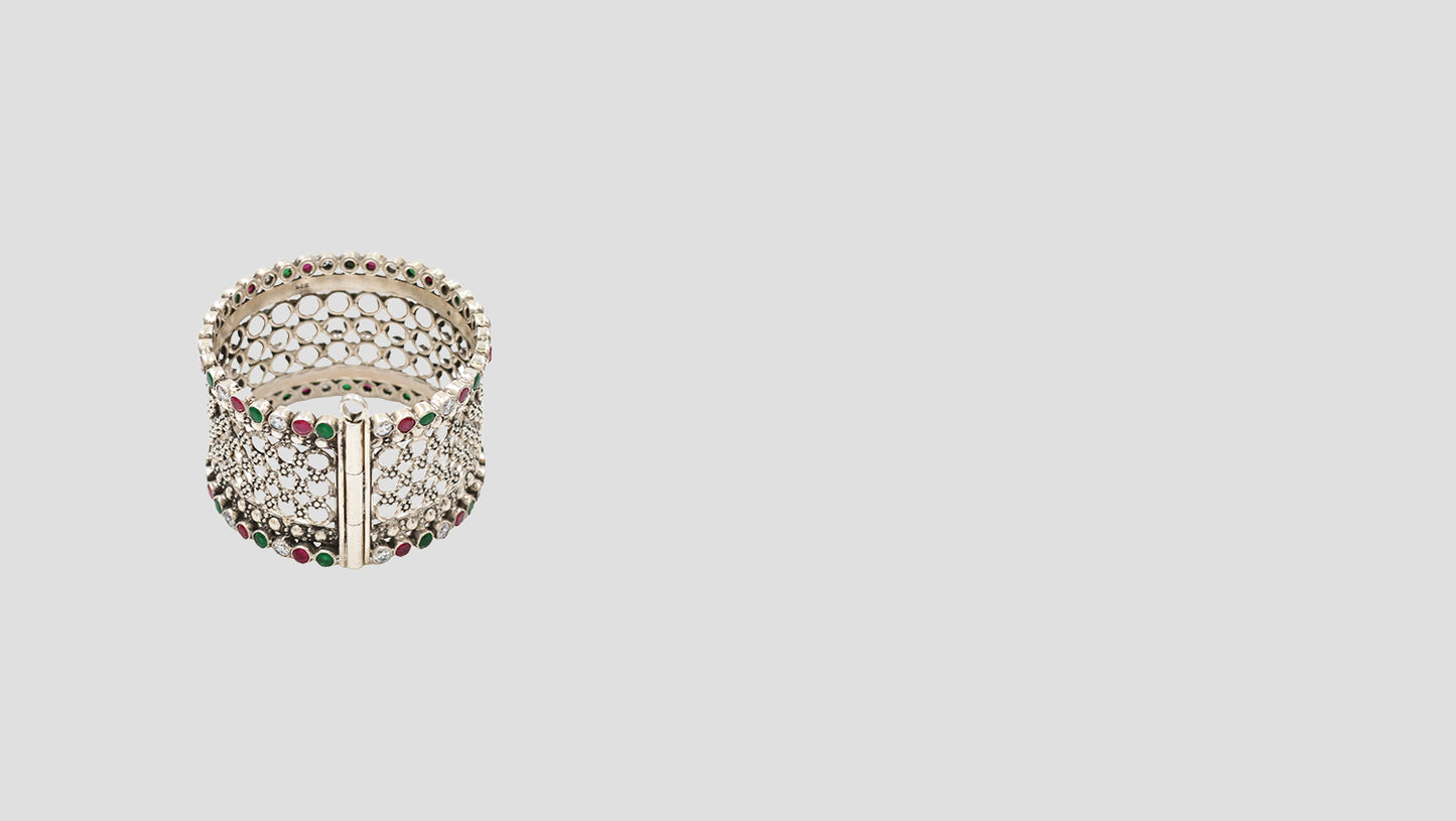 Artisanal Elegance: Sangeeta Boochra Oxidized Silver Bangle