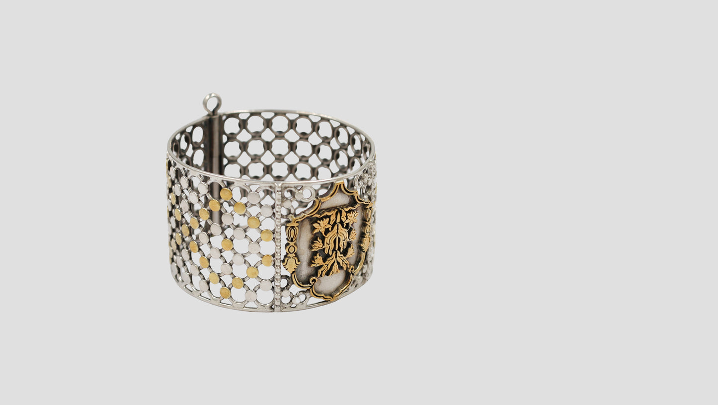 Handcrafted Dual-Tone Silver Bangle with Heritage Crest | Sangeeta Boochra