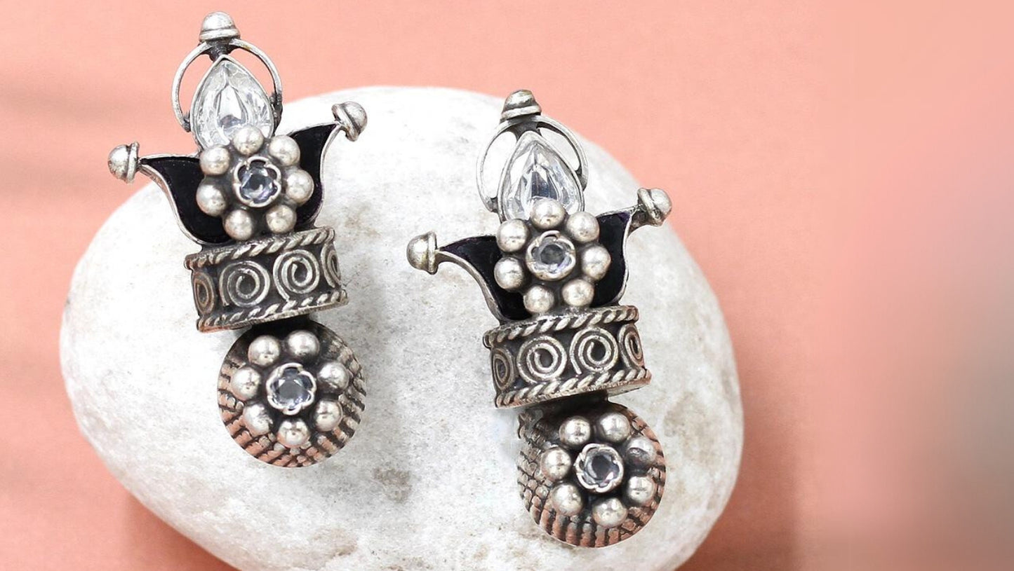 Artisanal Elegance: Sangeeta Boochra Silver Handcrafted Earrings