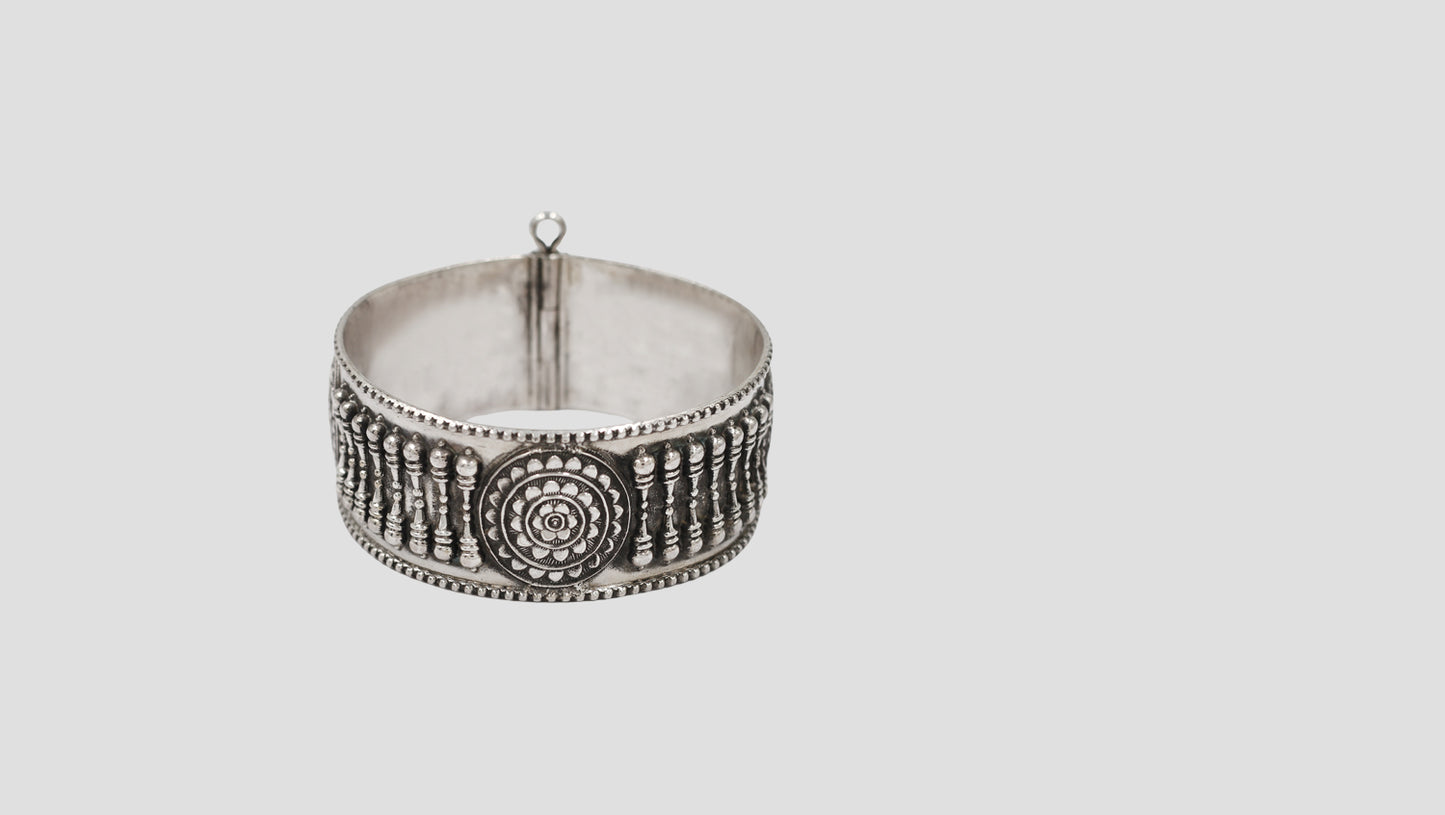 Sangeeta Boochra Handcrafted Heritage Oxidised Silver Bangle