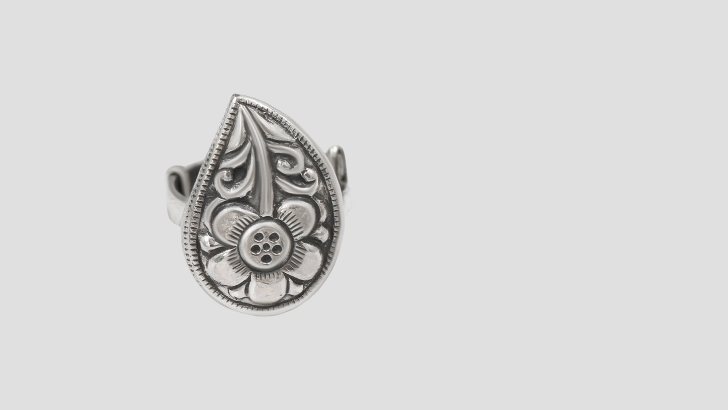 Sangeeta Boochra Vintage Paisley Motif Silver Ring