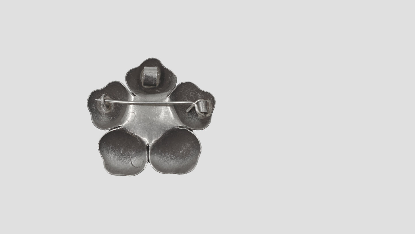 Sangeeta Boochra Oxidised Silver Floral Pendant A Versatile Style Essential
