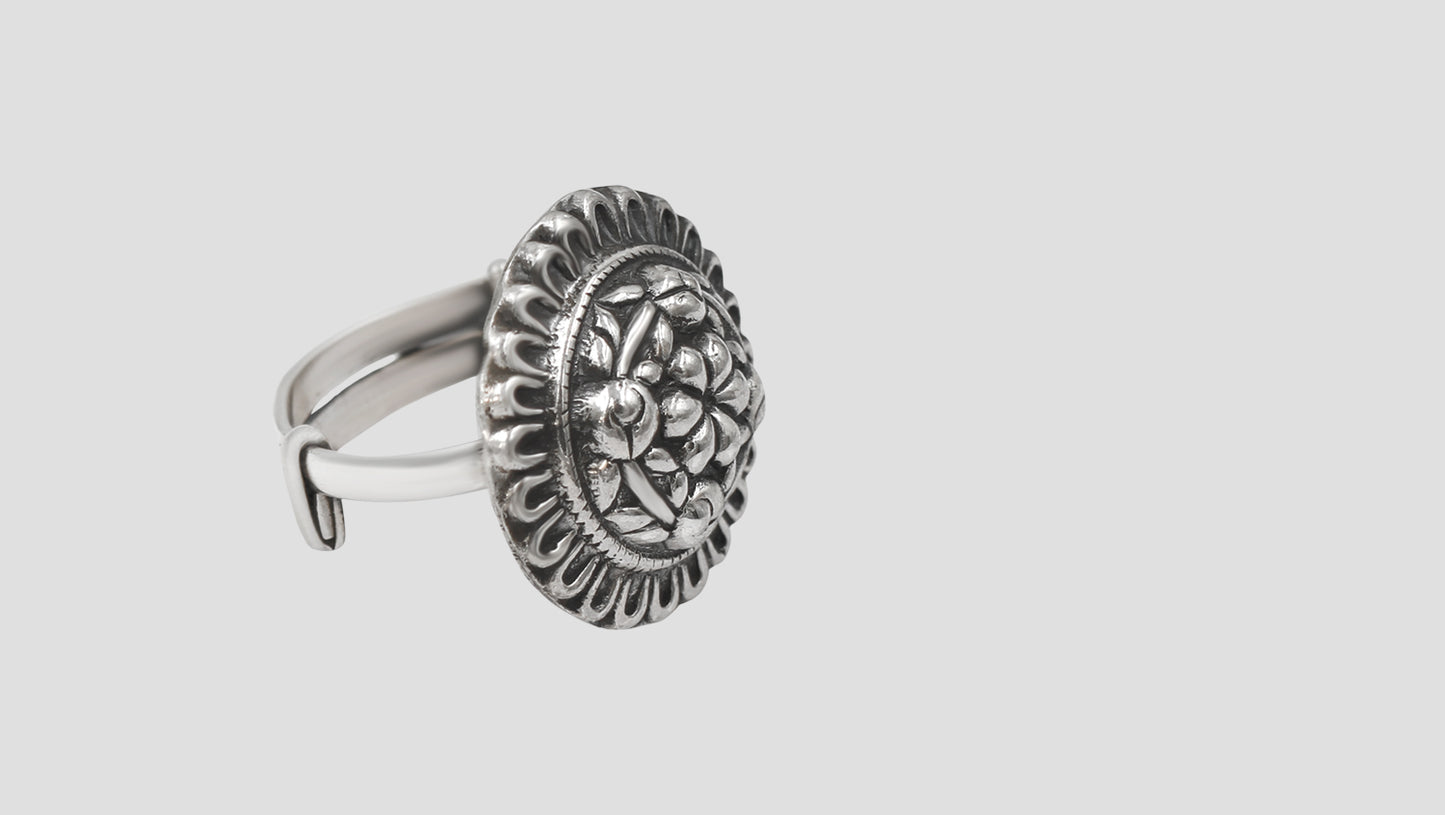 Sangeeta Boochra Traditional Floral Motif Silver Ring