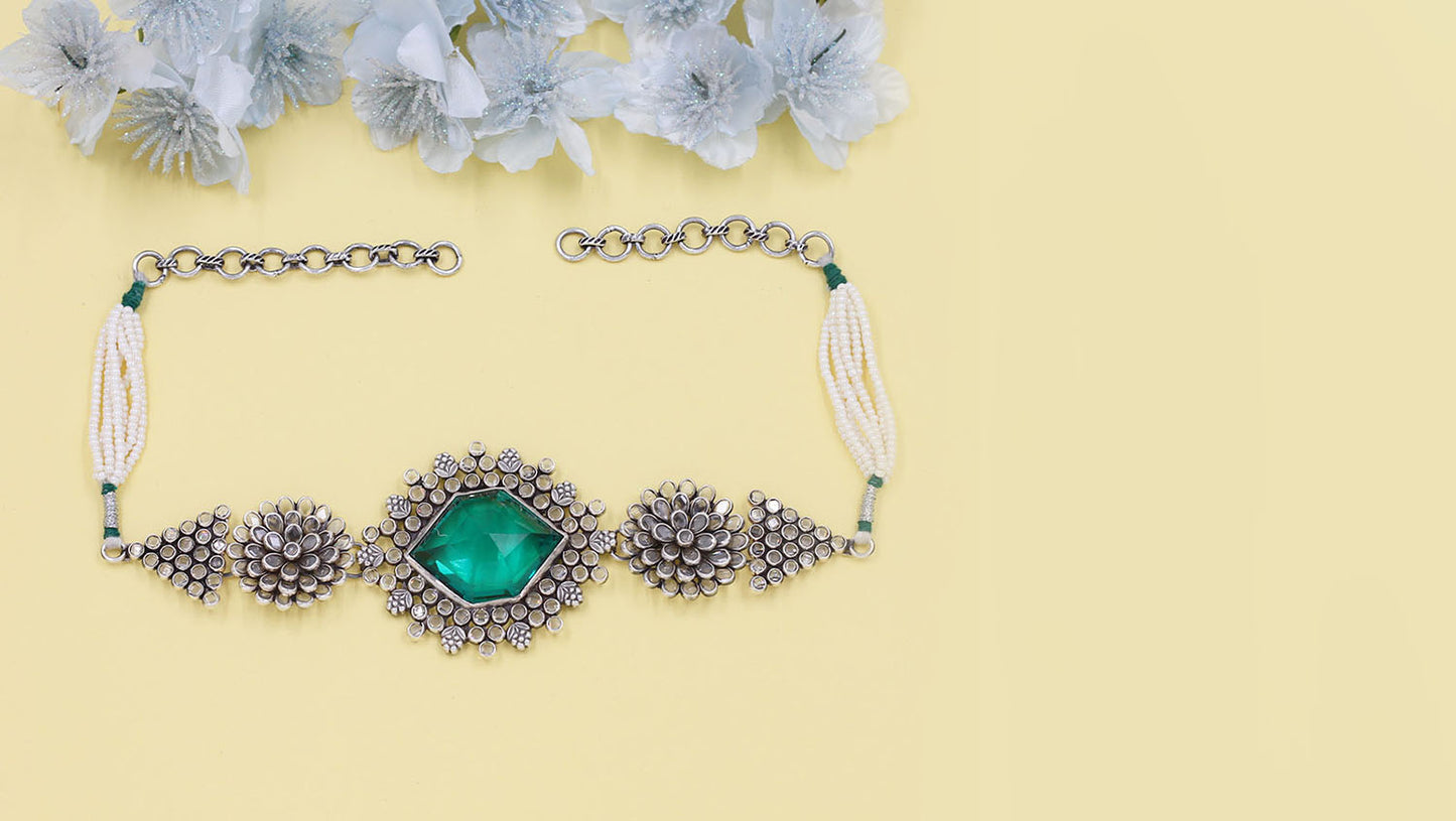 Sangeeta Boochra's Artistry: Timeless Silver Necklace