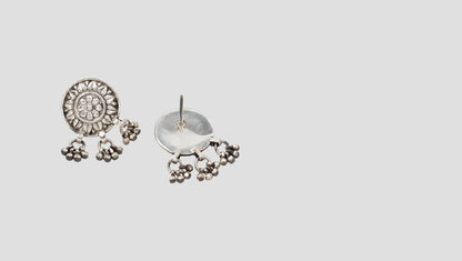 Delicate Beauty: Sangeeta Boochra Handcrafted Silver Studs