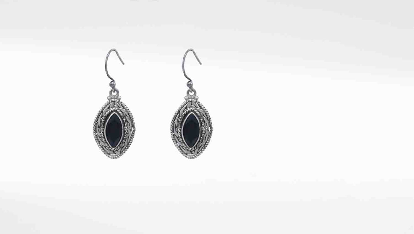 Silver Earring With Black Onyx