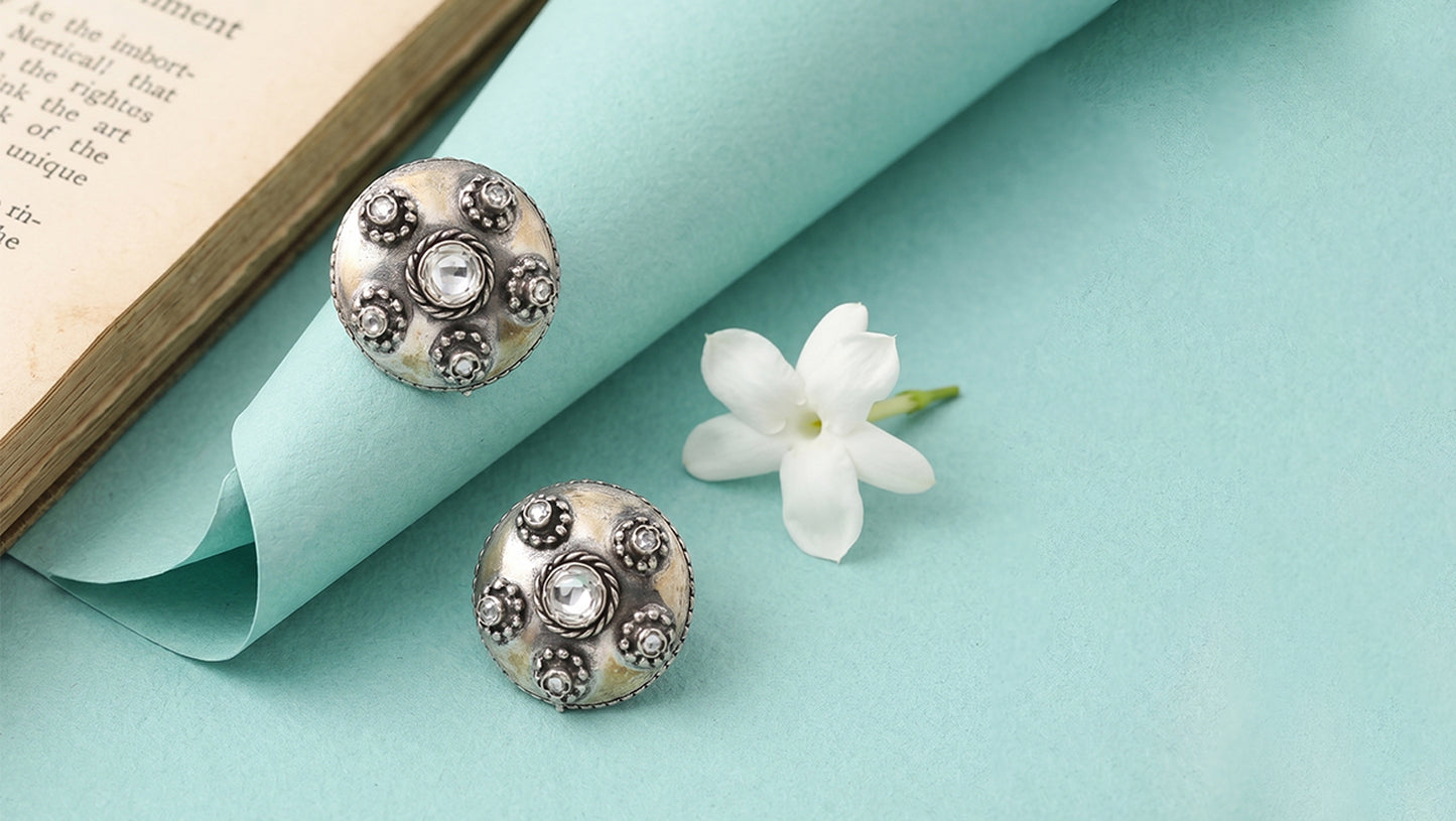Sangeeta Boochra Artisan Oxidised Kundan Studs