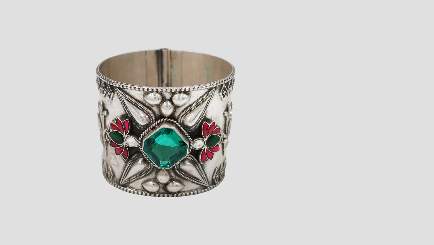 Sangeeta Boochra Traditional Statement Silver Bangle