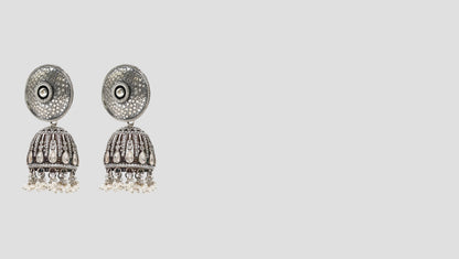 Sangeeta Boochra’s Vintage Charm Jhumkas