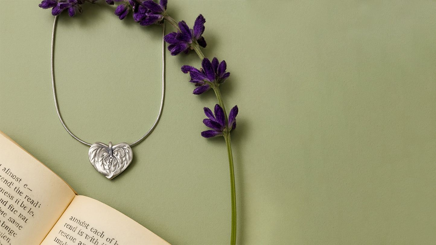 Sangeeta Boochra Elegant Silver Leaf-Heart Pendant